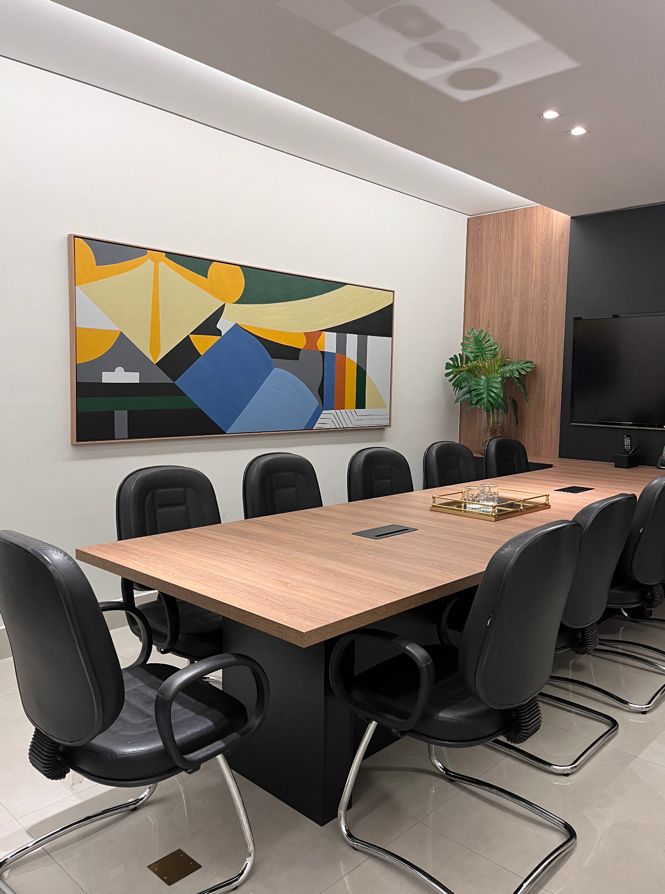 Composição artística do Studio Lúdico integrada a um espaço.